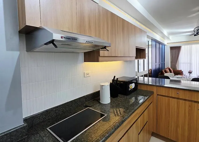Alder Residences Serviced With Parking By Thm Apartamento Manila