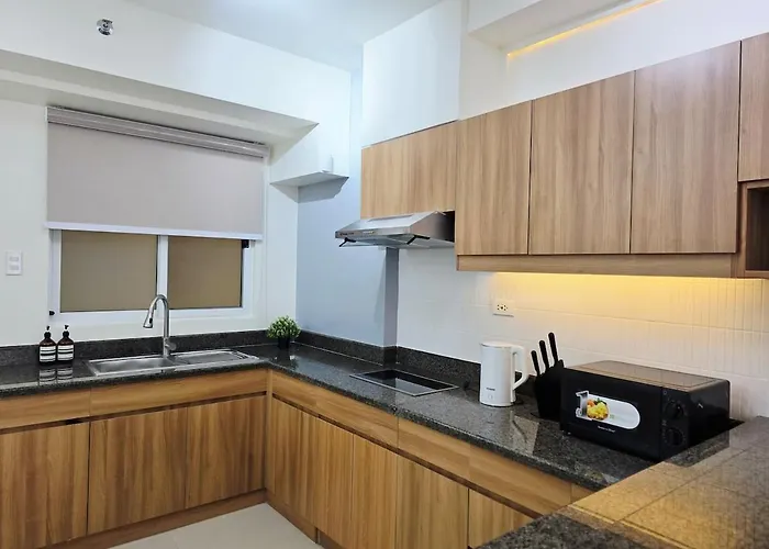Alder Residences Serviced With Parking By Thm